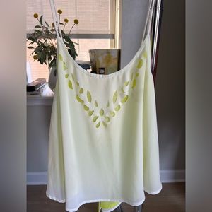 Millau Laser cut  lime/white low back oversized tank top
